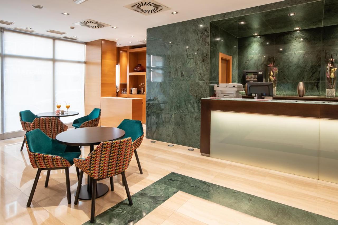 Hotel Exe León Zewnętrze zdjęcie
