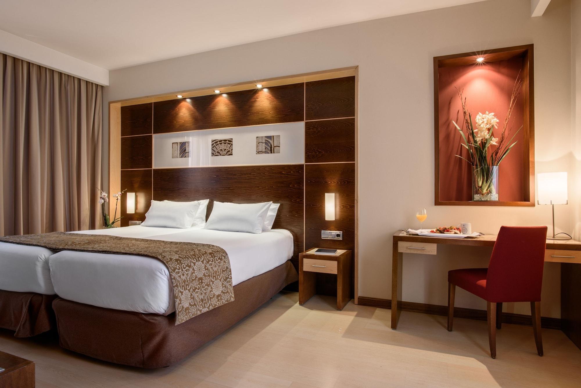 Hotel Exe León Zewnętrze zdjęcie