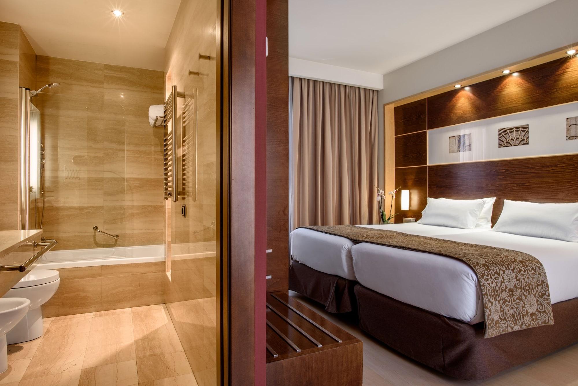 Hotel Exe León Zewnętrze zdjęcie