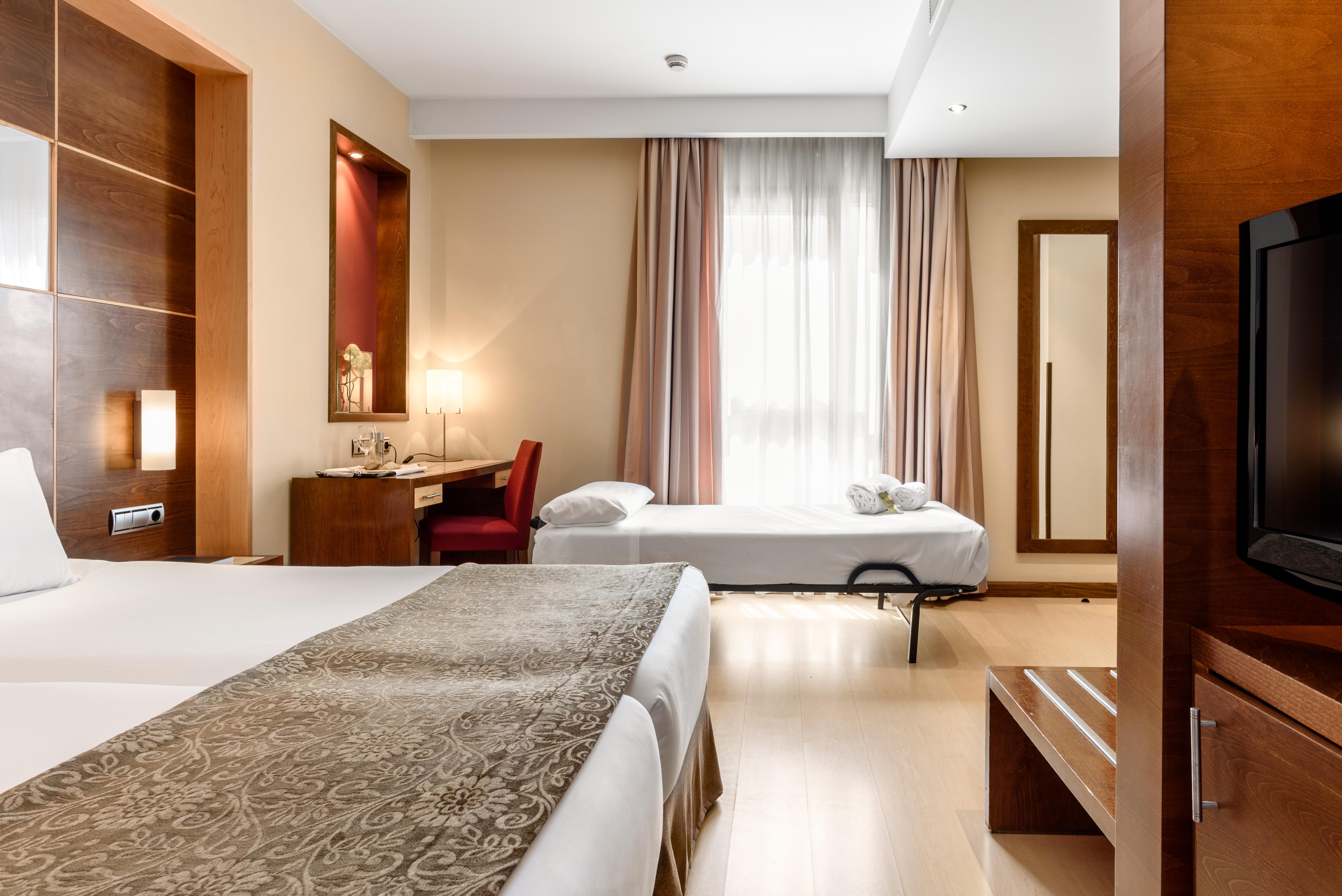 Hotel Exe León Zewnętrze zdjęcie