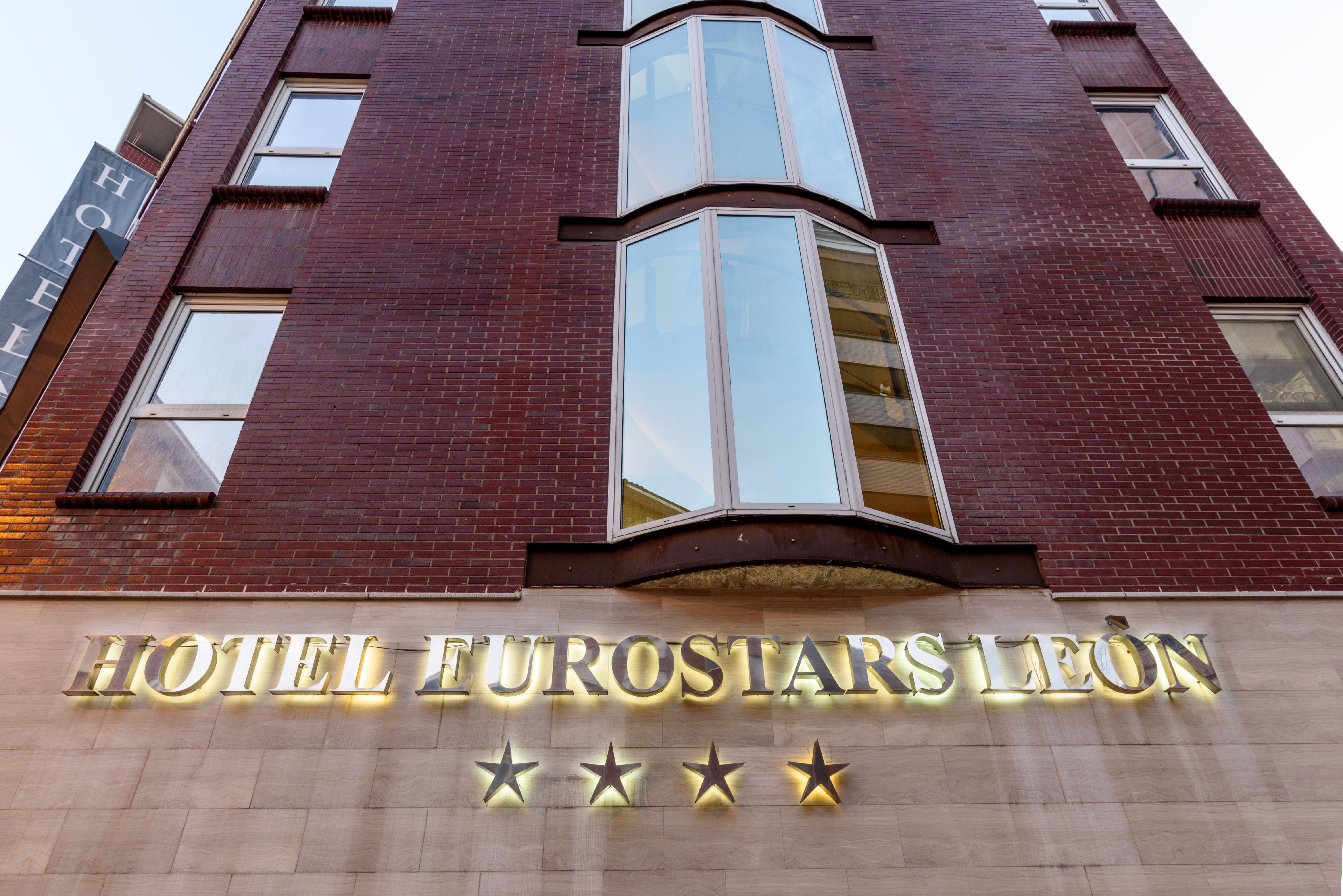 Hotel Exe León Zewnętrze zdjęcie